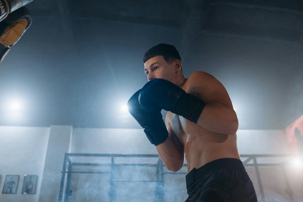 Maximizing athletic potential: exploring how wearable tech revolutionizes training and progress monitoring